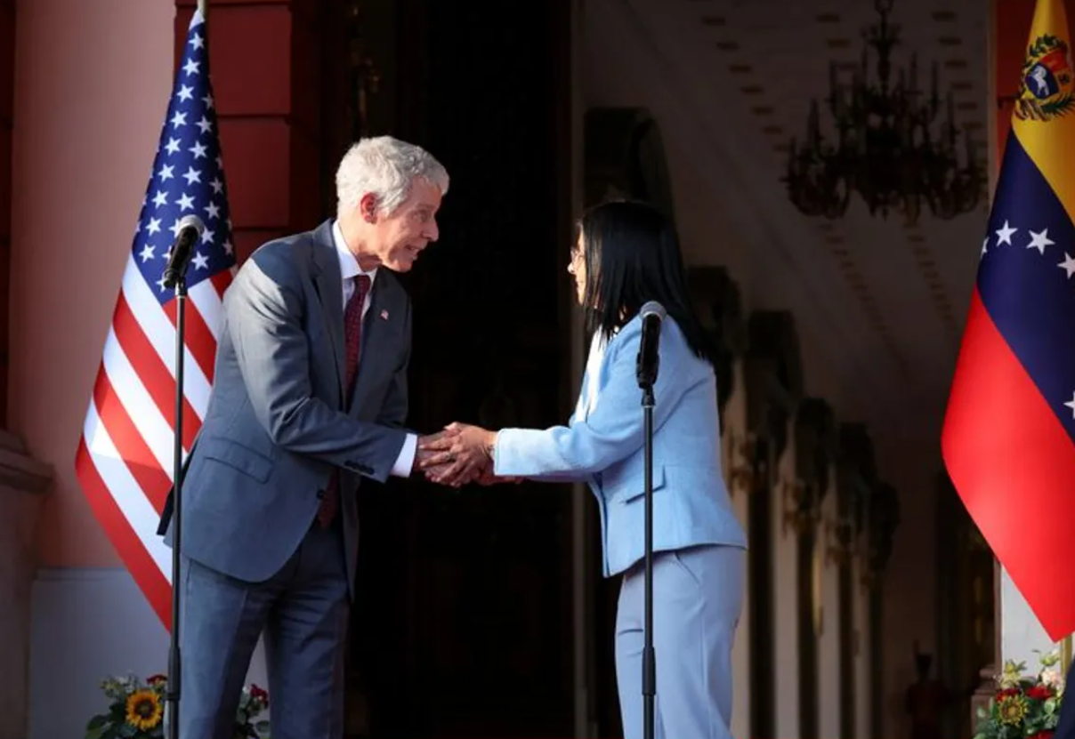 Estados Unidos y Venezuela firman “el mayor acuerdo de la historia”